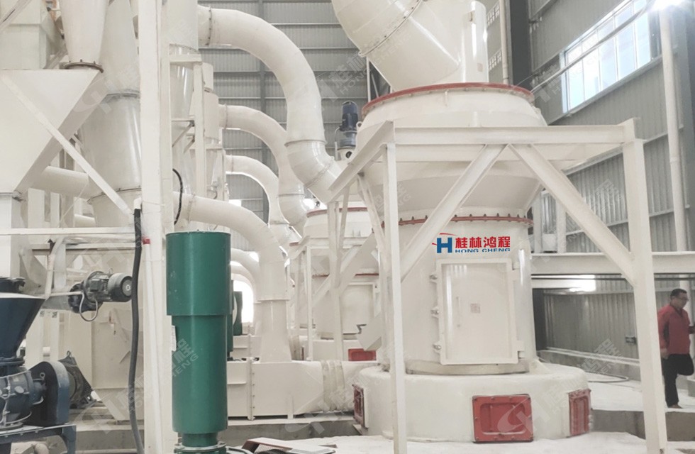 大理石磨粉生產(chǎn)線圖片:hcq1500雷蒙磨助力賀州人造大理石客戶生產(chǎn)325目碳酸鈣粉
