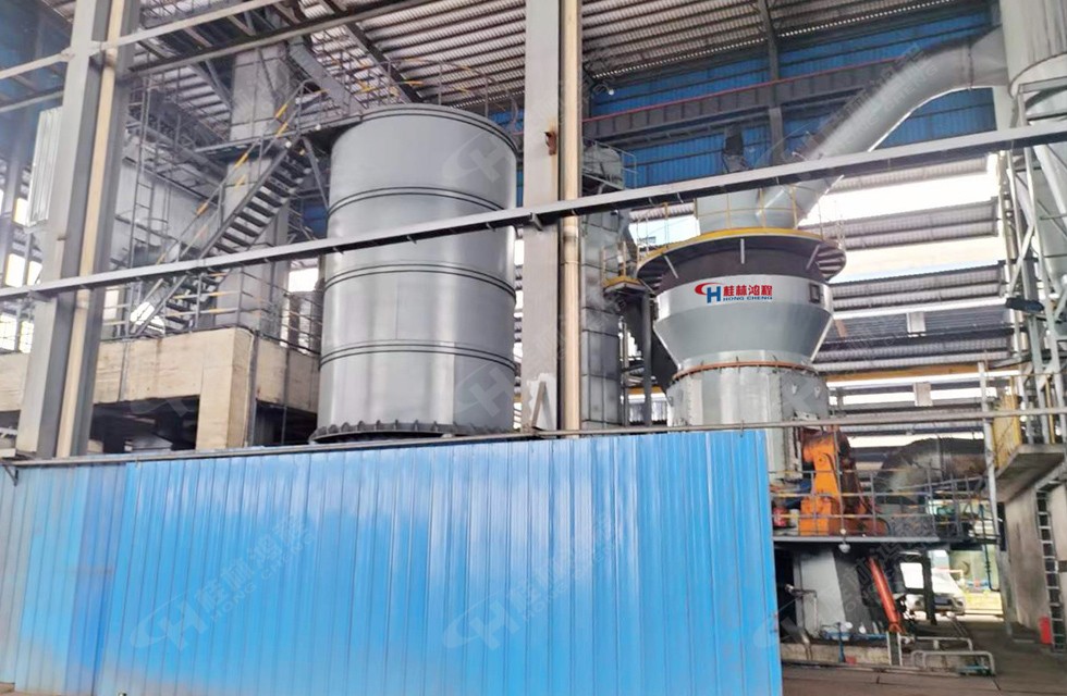 錳礦石粉磨方法:HLM2000錳礦立磨助力廣西錳礦企業(yè)磨錳礦石粉