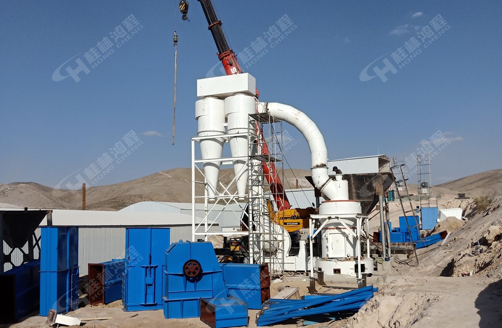 HCQ1500擺式磨粉機寧夏客戶安裝現場